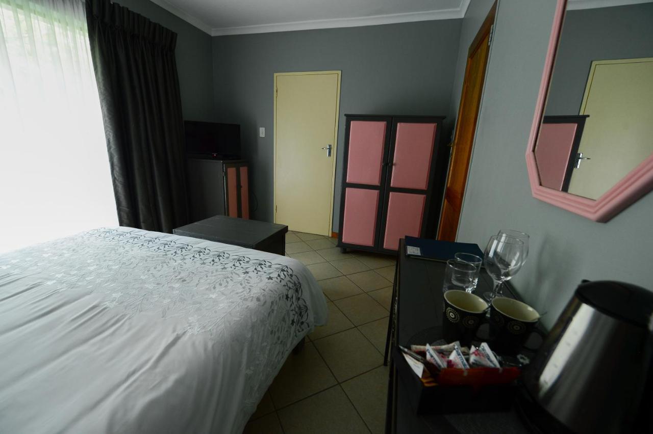 De Wingerd Wijnland Lodge Paarl Eksteriør billede
